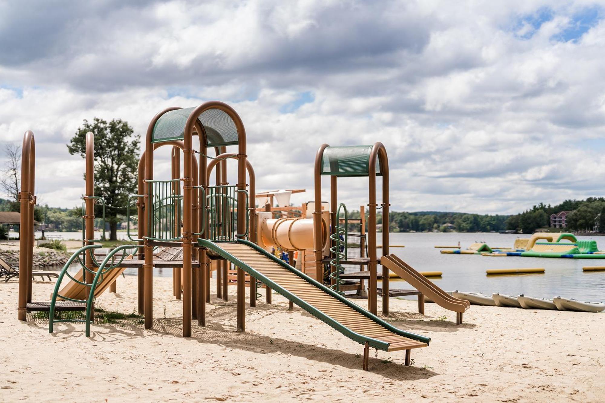 Aloha Beach Resort Wisconsin Dells Exterior foto